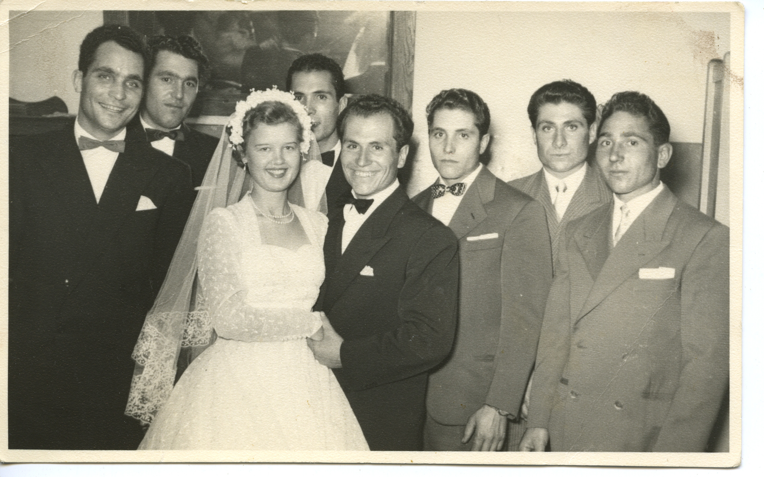 Di Bussolo, Giovanni Vastesi in the World