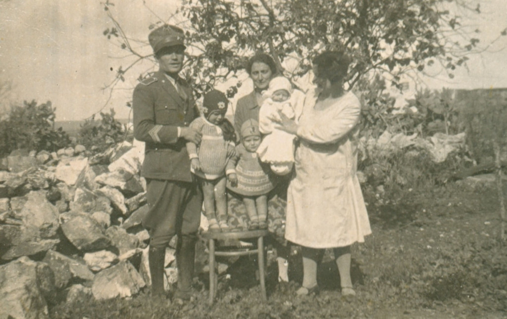 Michele_Ronzitti_Family_Vasto_1930s