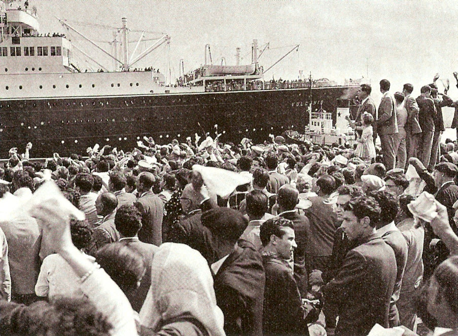 migrants_leaving_naples_1950s